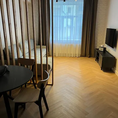 Cozy 2 -room In The Center Of - Lacplesa Apartment